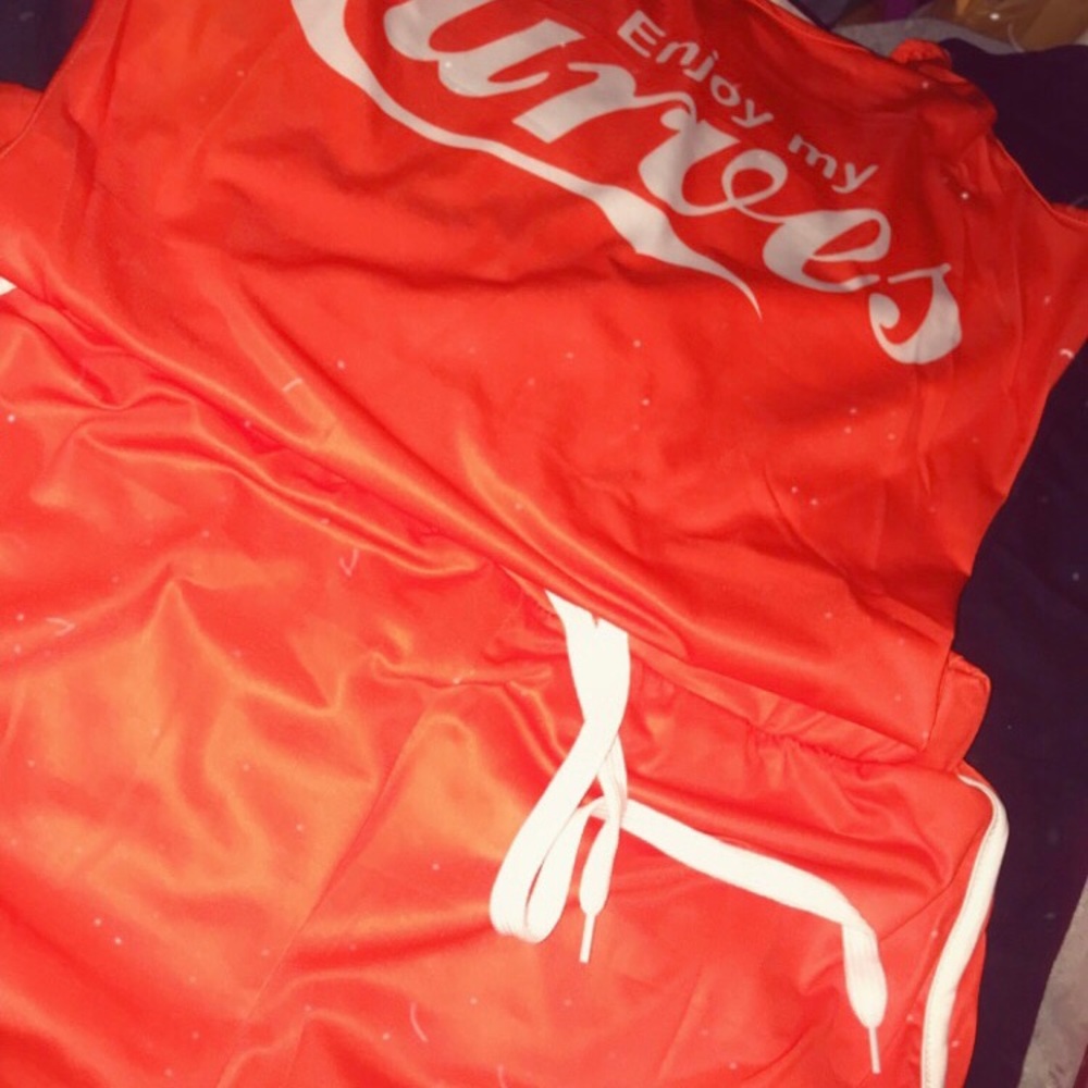 Ladies short bed 2 piece set Size Medium!!